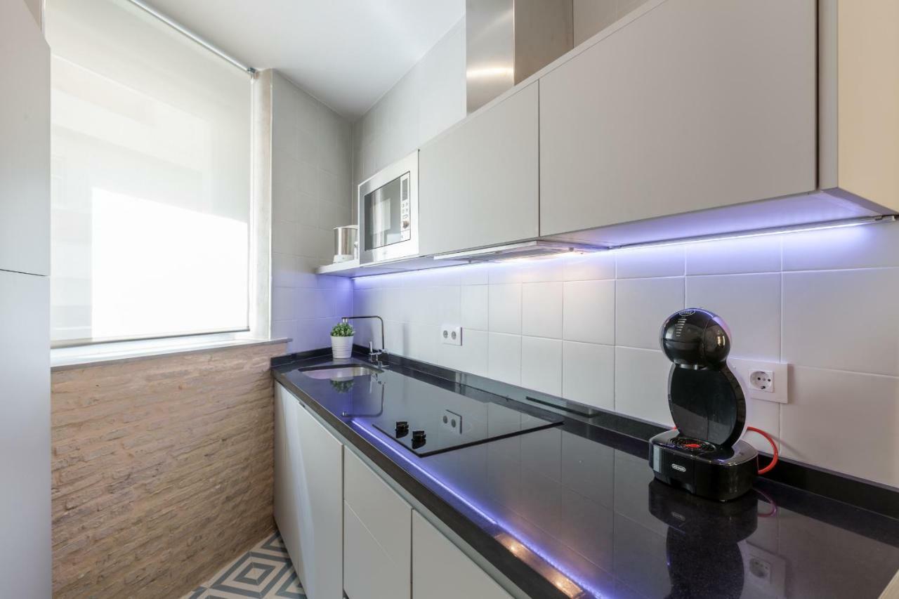 Apartamentos Rg Suites Jardines De Murillo เซบีญา ภายนอก รูปภาพ