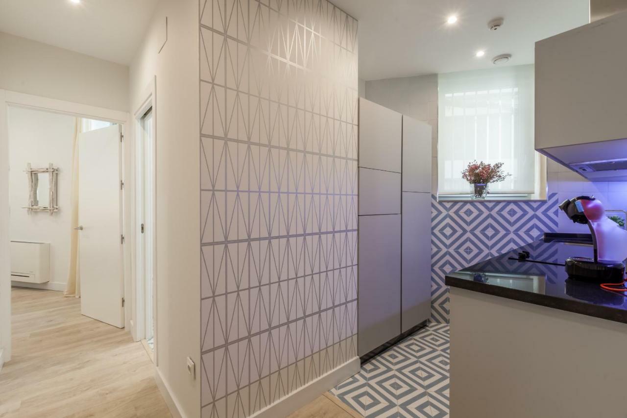 Apartamentos Rg Suites Jardines De Murillo เซบีญา ภายนอก รูปภาพ