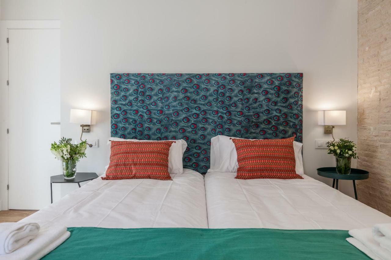 Apartamentos Rg Suites Jardines De Murillo เซบีญา ภายนอก รูปภาพ
