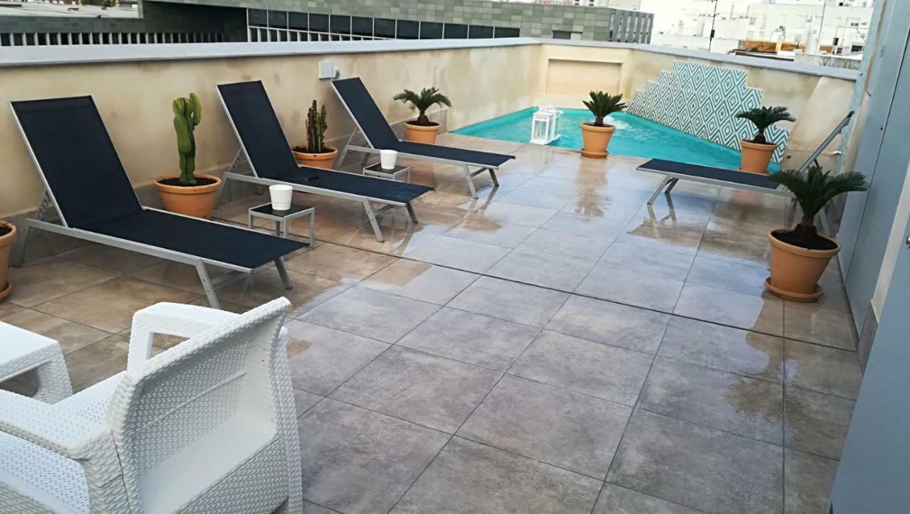 Apartamentos Rg Suites Jardines De Murillo เซบีญา ภายนอก รูปภาพ