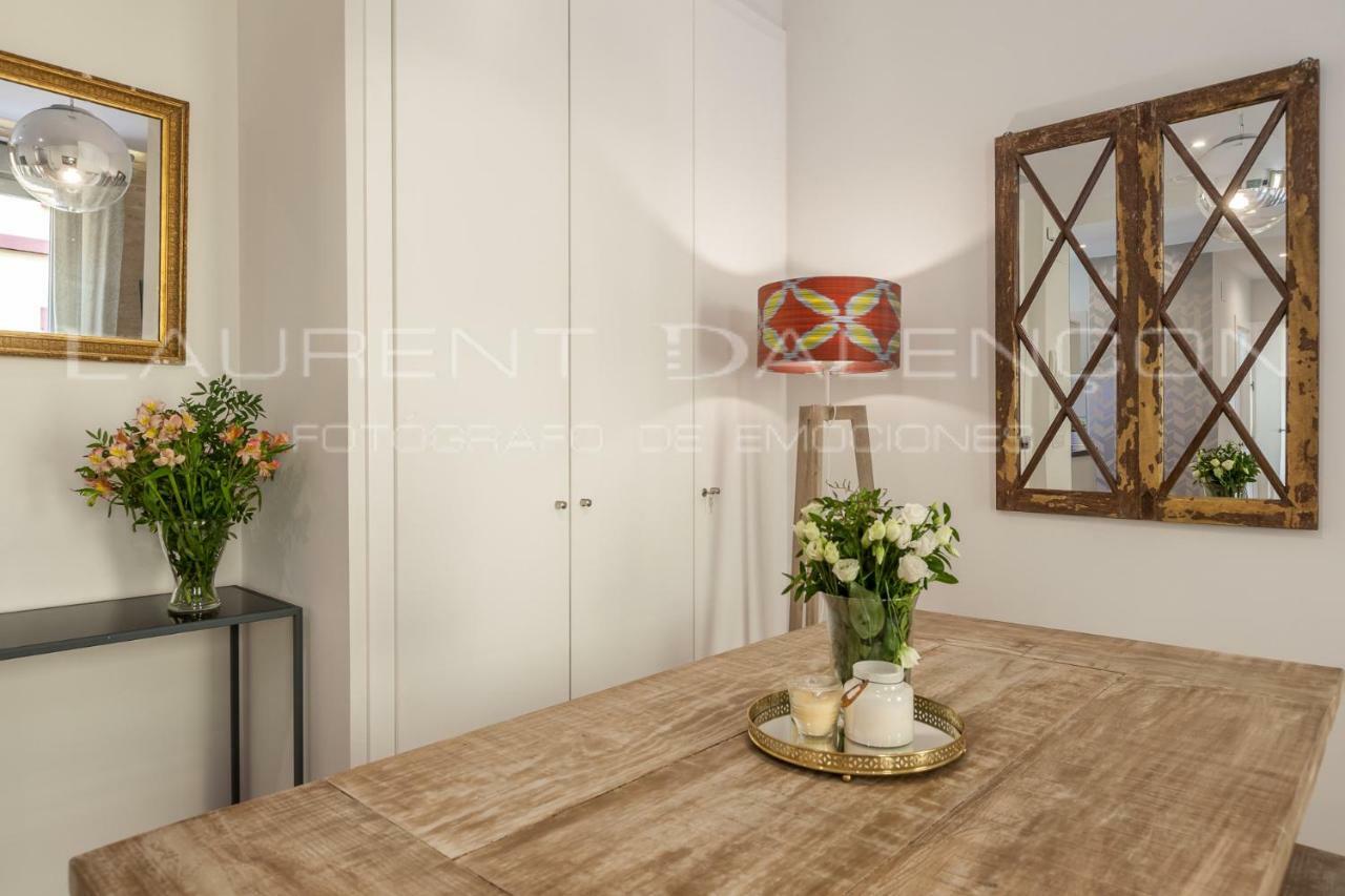 Apartamentos Rg Suites Jardines De Murillo เซบีญา ภายนอก รูปภาพ