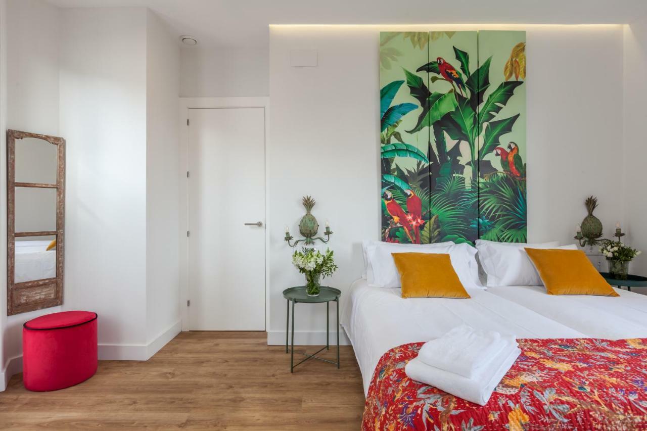 Apartamentos Rg Suites Jardines De Murillo เซบีญา ภายนอก รูปภาพ