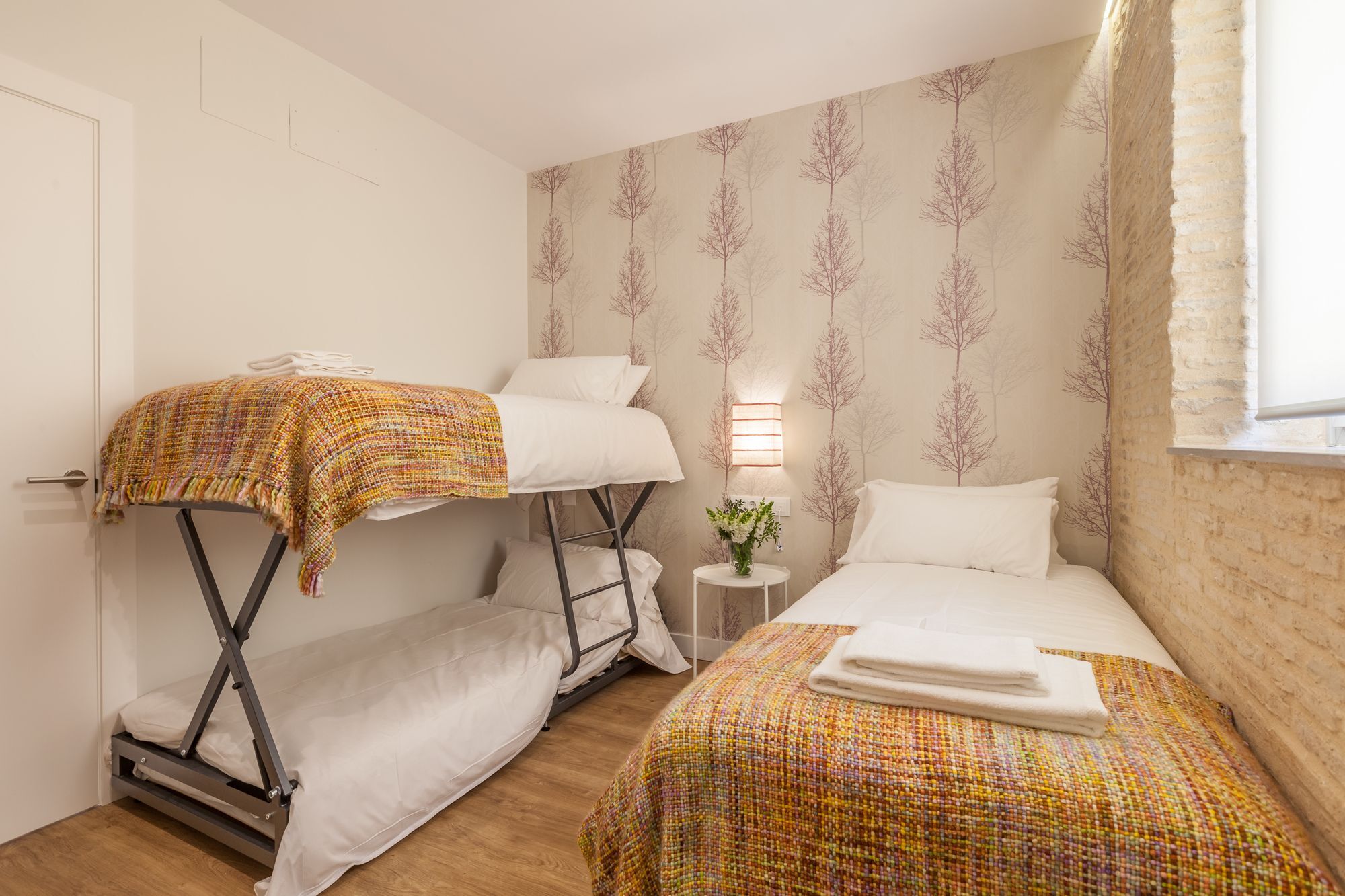 Apartamentos Rg Suites Jardines De Murillo เซบีญา ภายนอก รูปภาพ